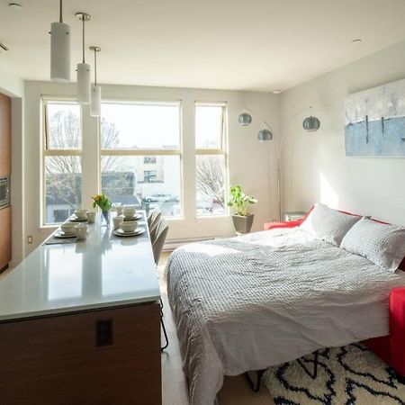 Clean 3Rd Floor 1 Bedroom Apt In Old Town China Town 빅토리아 외부 사진